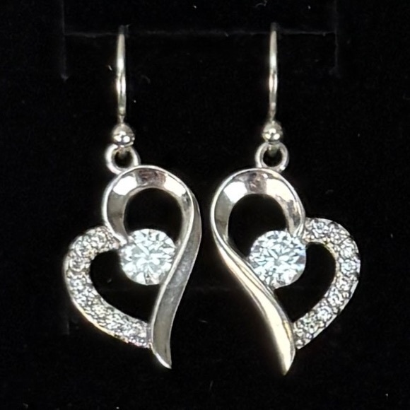 Vintage Silvertone Clear Bling Heart Pierced Earrings